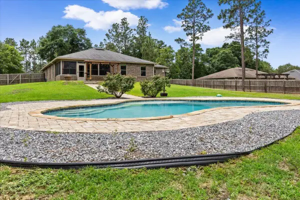6458 Welannee Boulevard, Laurel Hill, FL 32567