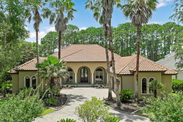 428 Captains Circle, Destin, FL 32541