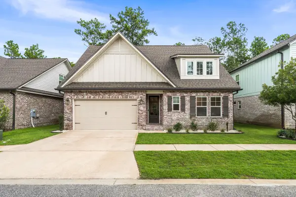 89 Laurel Oaks Drive, Freeport, FL 32439