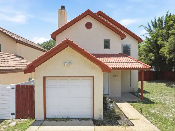 1841 E Smugglers Cove Drive, Gulf Breeze, FL 32563