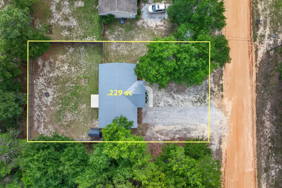 226 E Cypress Avenue, Defuniak Springs, FL 32433 - #2
