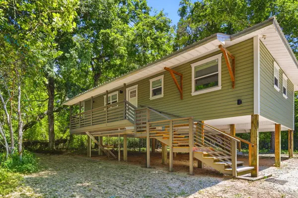 35 North Avenue, Freeport, FL 32439