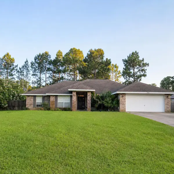 6573 Flintwood Street, Navarre, FL 32566