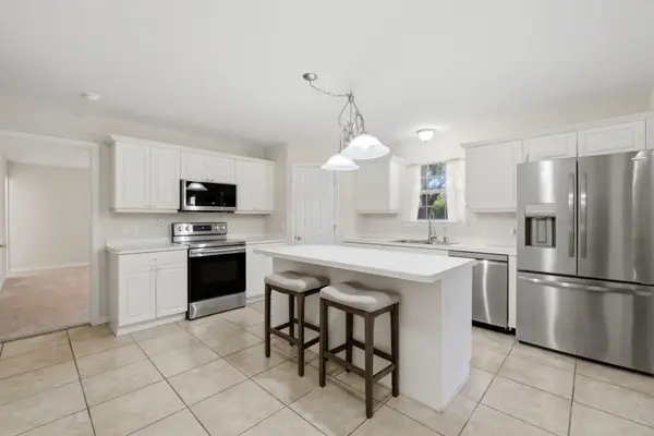 8131 Country Bay Boulevard, Navarre, FL 32566