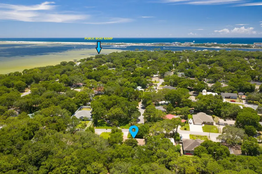 313 NE Gardner Drive, Fort Walton Beach, FL 32548 - #3