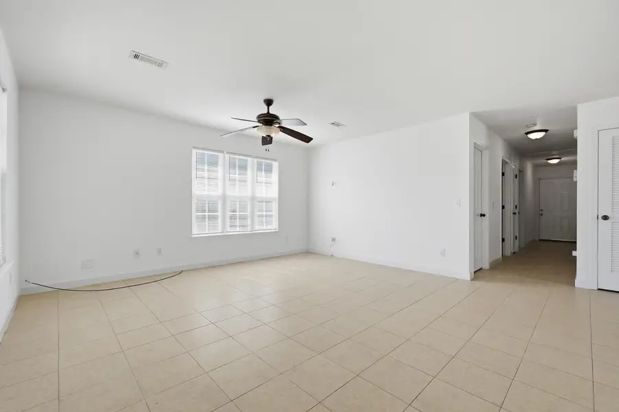 305 N Rangeline Street, Bonifay, FL 32425 - #2