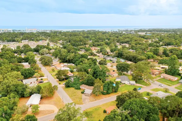 236 NW Shumpert Street, Fort Walton Beach, FL 32548