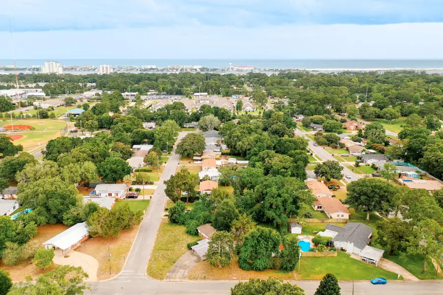 236 NW Shumpert Street, Fort Walton Beach, FL 32548 - #2