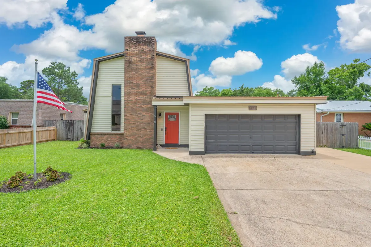 618 Russell Boulevard, Fort Walton Beach, FL 32547 - #1
