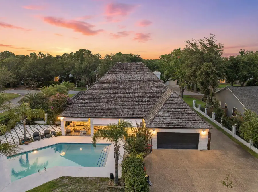 145 W Country Club Drive, Destin, FL 32541 - #2