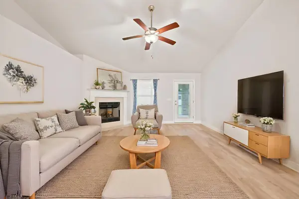 1960 Edgewood Drive, Navarre, FL 32566
