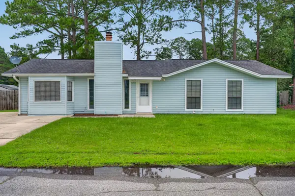 1425 Mixon Drive, Fort Walton Beach, FL 32547