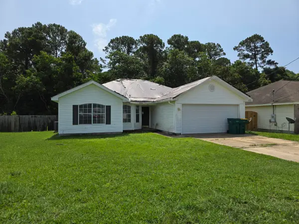 74 Stowe Road, Mary Esther, FL 32569