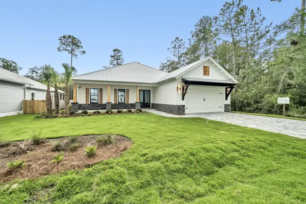 97 Muzzle Street, Freeport, FL 32439