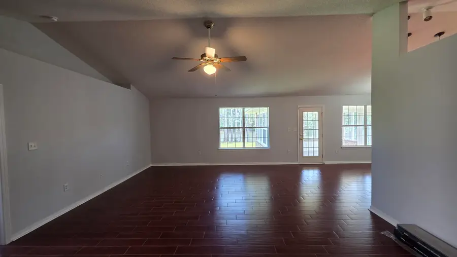 10020 Parker Lake Circle, Navarre, FL 32566 - #2