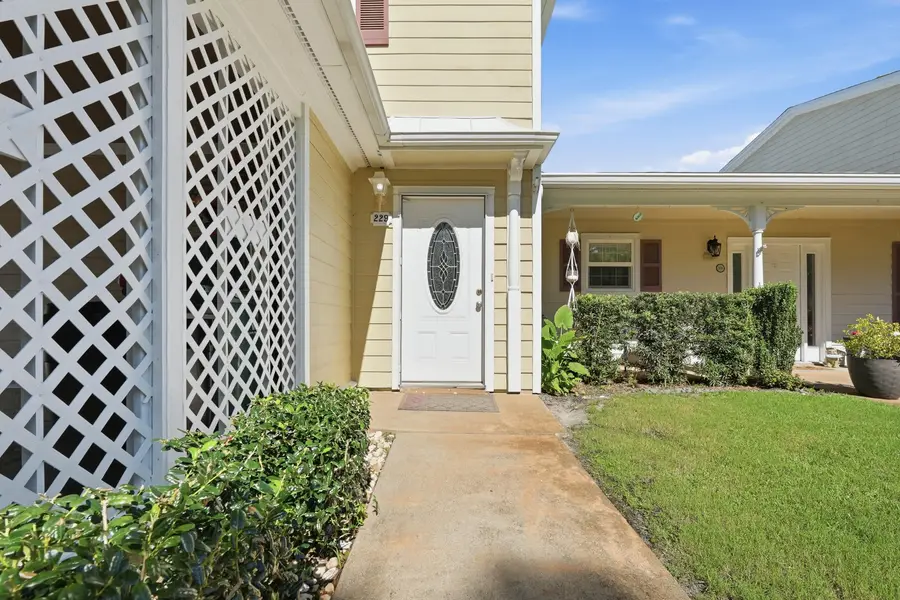 229 Shalimar Drive, Shalimar, FL 32579 - #3