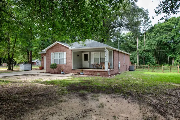 6362 Old River Road, Baker, FL 32531