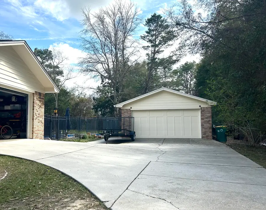 2402 Woodbine Drive, Crestview, FL 32536 - #3