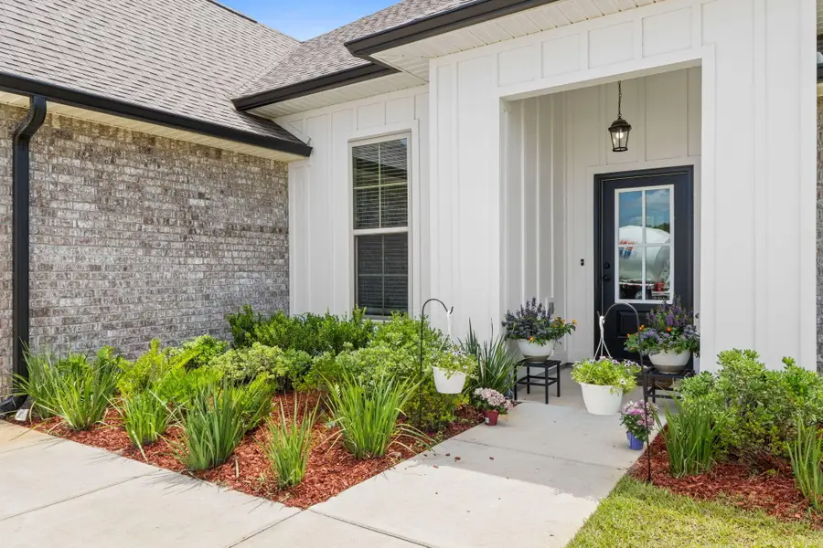 132 E Tweet Street, Freeport, FL 32439 - #3