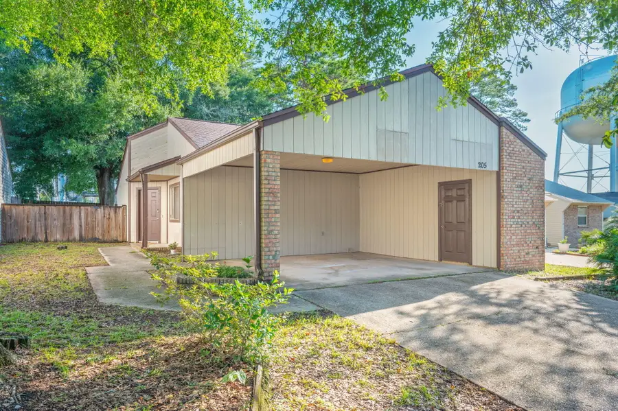 205 Bartonwood Court, Niceville, FL 32578 - #3