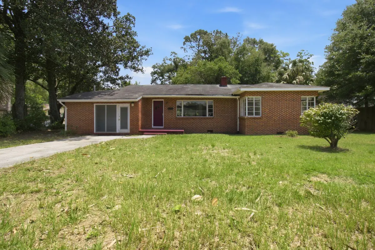 855 N Pearl Street, Crestview, FL 32536 - #1