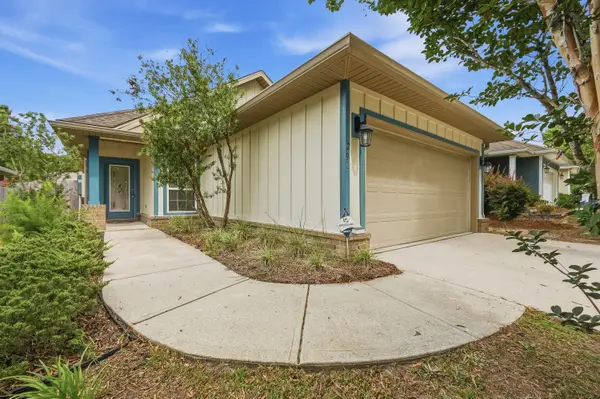 292 S Marsh Landing, Freeport, FL 32439