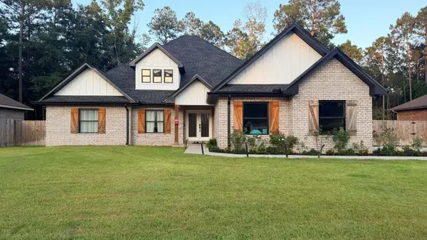 4572 Ashton Circle, Crestview, FL 32536