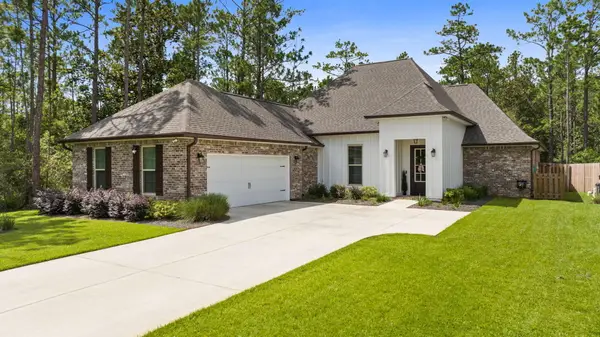 518 E Tweet Street, Freeport, FL 32439