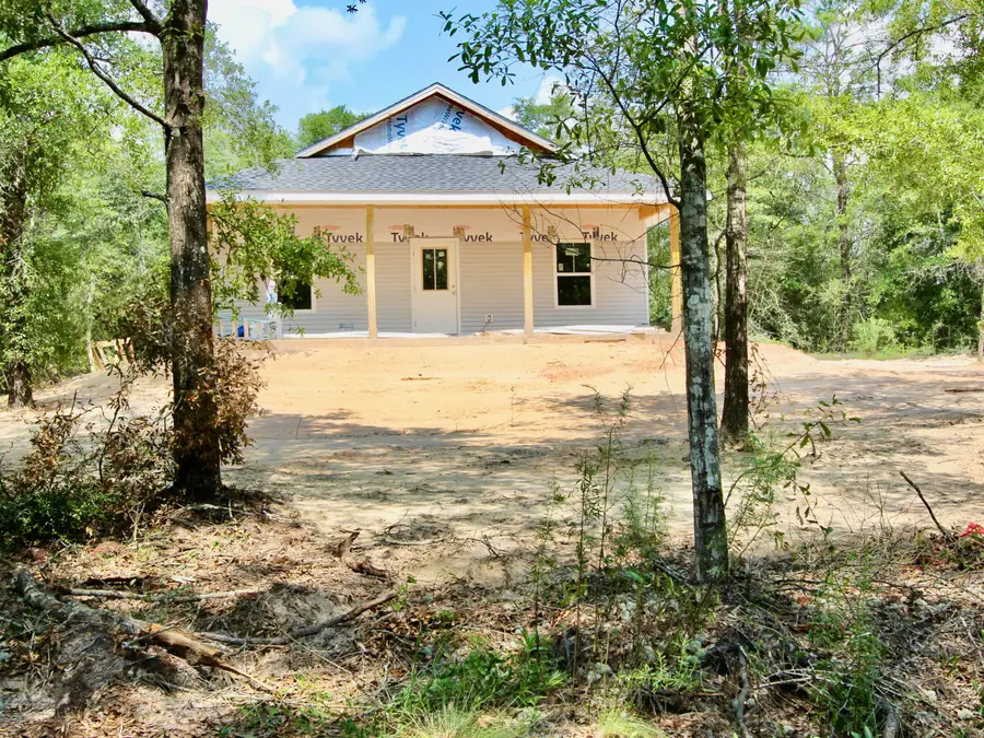376 W Michaelangelo Road, Defuniak Springs, FL 32433 - #2