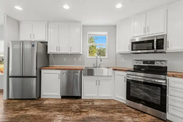 75 W Fernwood Court, DeFuniak Springs, FL 32433