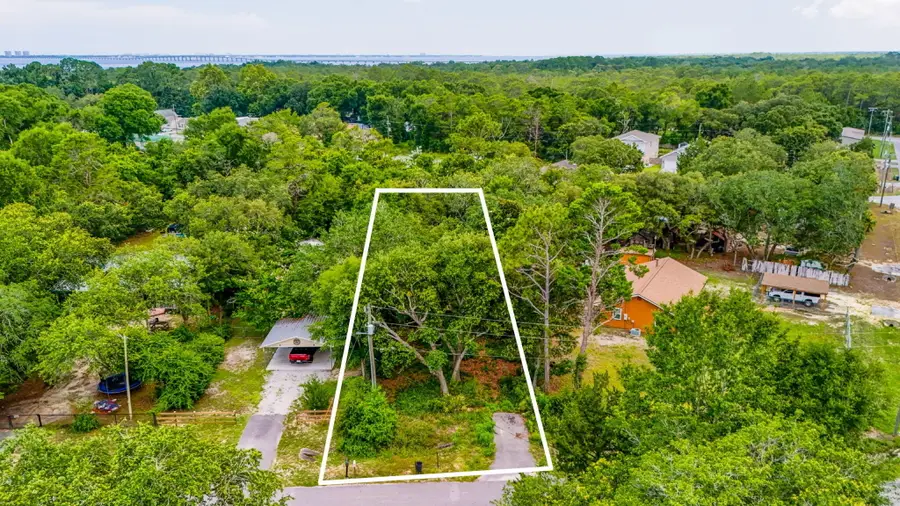 16 Crestview Street, Niceville, FL 32578 - #3