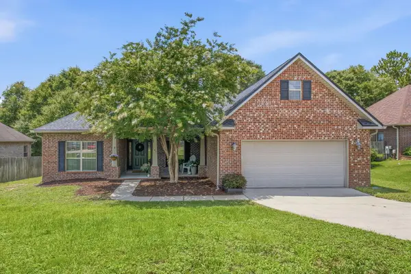 143 Crab Apple Avenue, Crestview, FL 32536