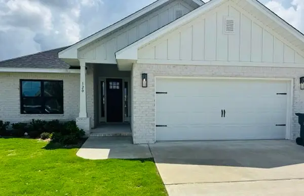126 Riverwalk Circle #Lot 33, Freeport, FL 32439