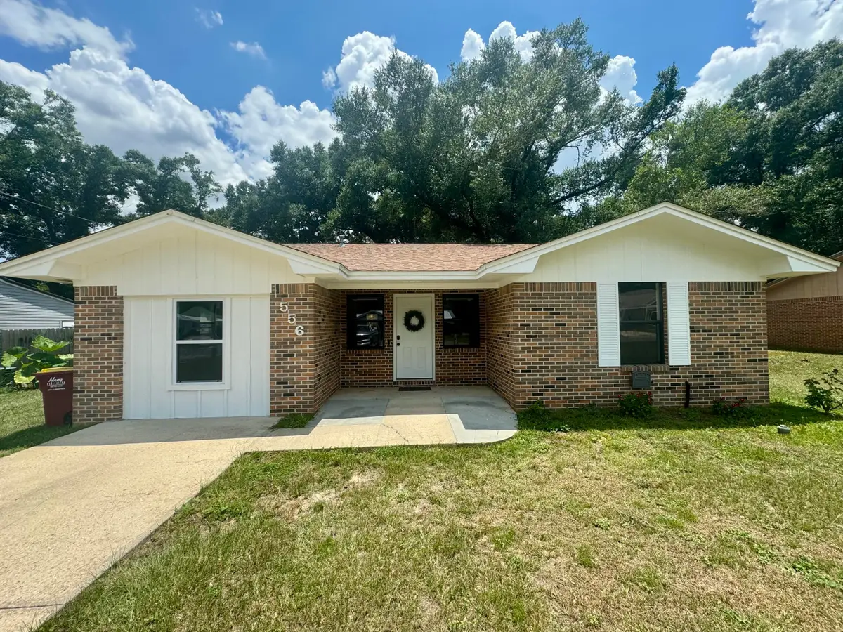556 Lee Avenue, Crestview, FL 32539 - #1