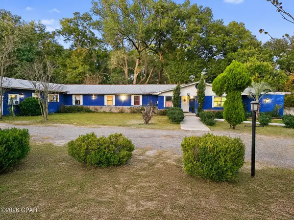 2233 Pate Pond Road, Caryville, FL 32427