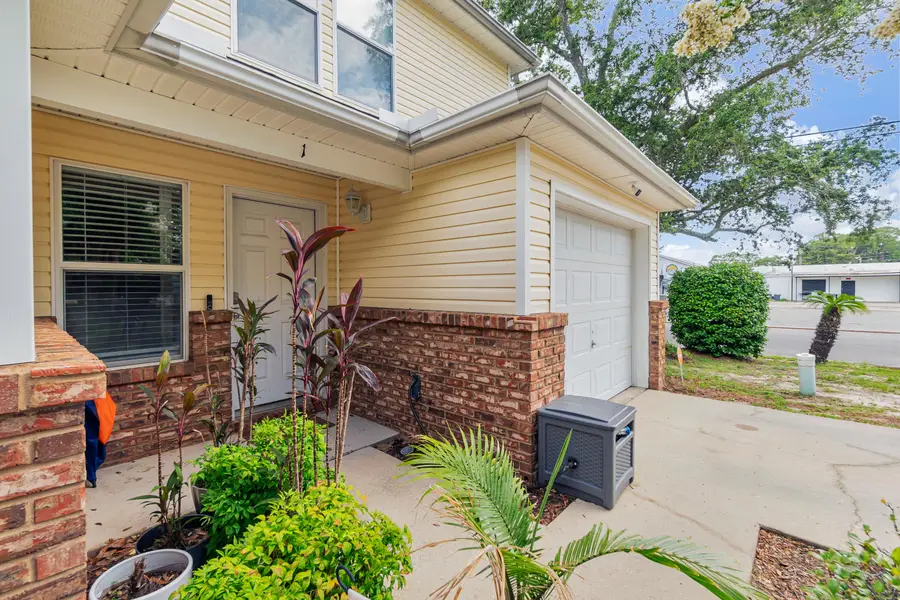 17 SE Shell Avenue #c1, Fort Walton Beach, FL 32548 - #2