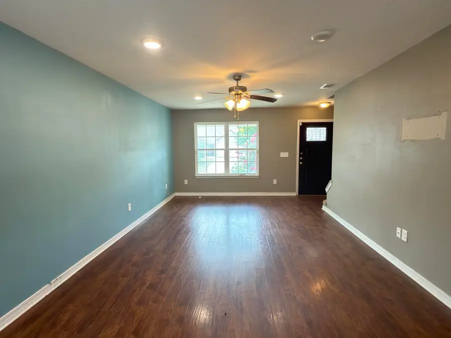 455 Eisenhower Drive, Crestview, FL 32539 - #3