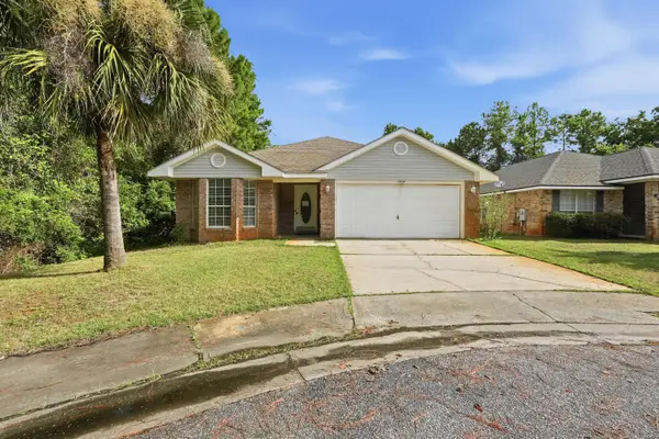 1024 Freeport Court, Mary Esther, FL 32569
