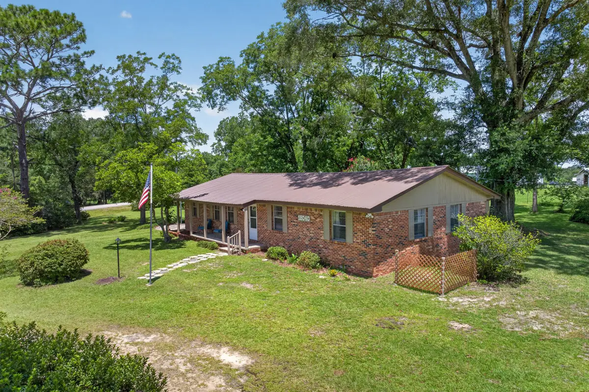 18040 N Us Highway 331, Defuniak Springs, FL 32433 - #1