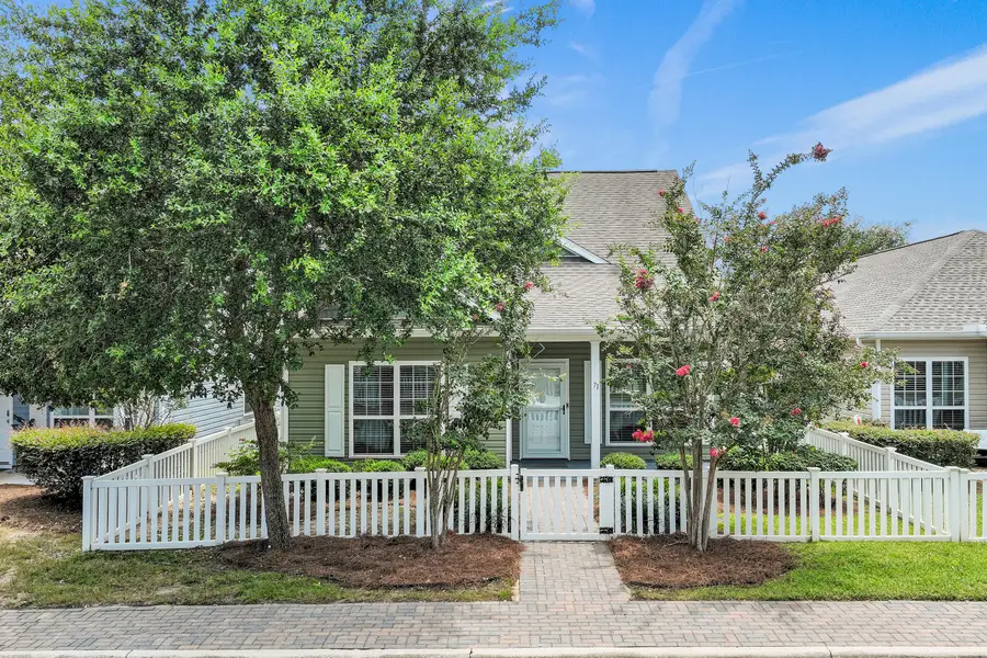71 Nelly Street, Freeport, FL 32439 - #3