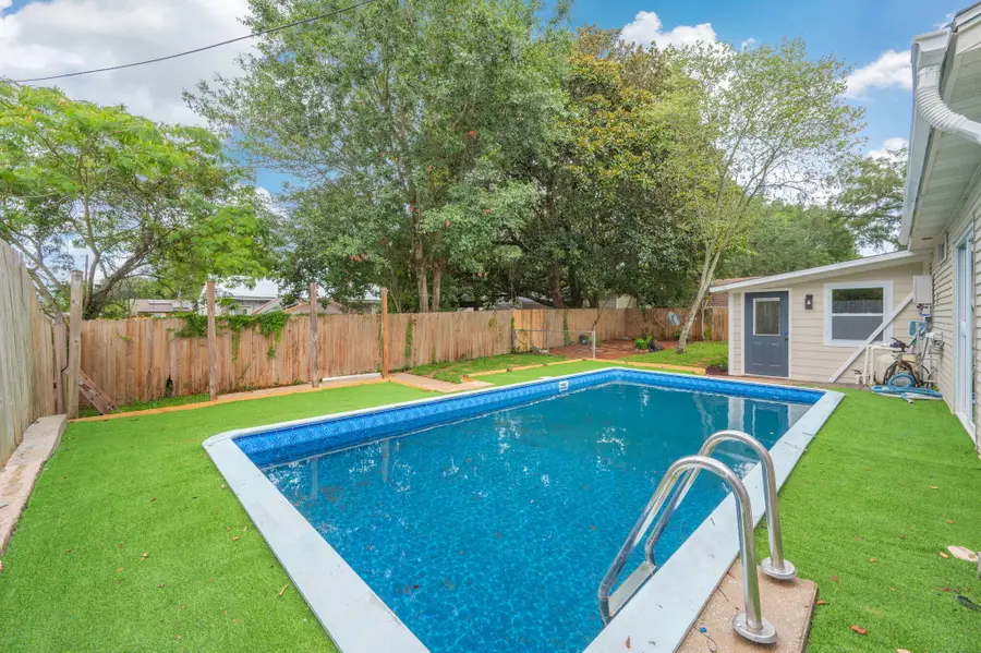 51 6th Street, Shalimar, FL 32579 - #2