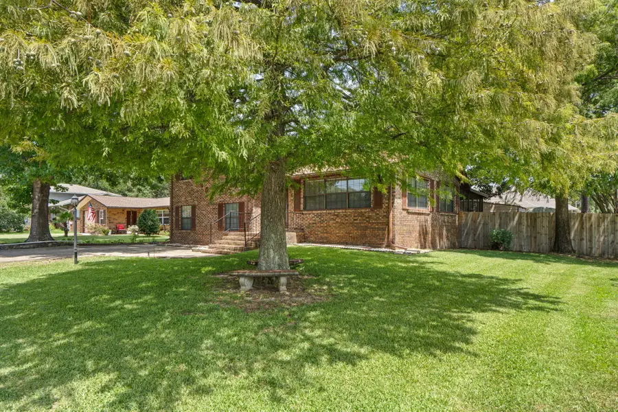 701 James Court, Fort Walton Beach, FL 32547 - #3