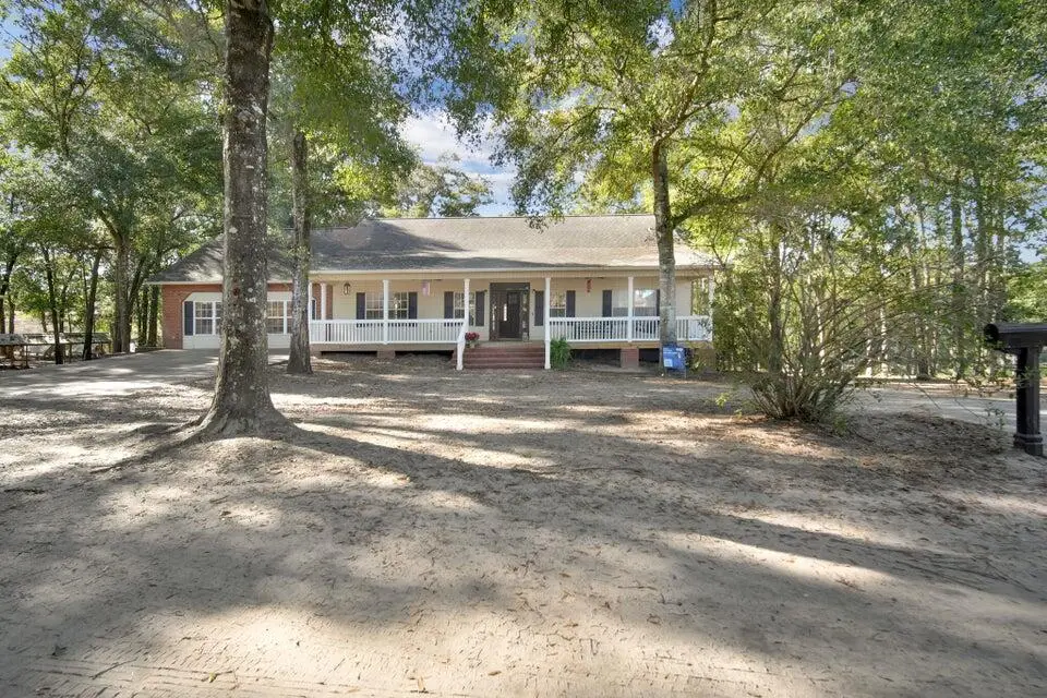 115 Steves Place, Crestview, FL 32536 - #1