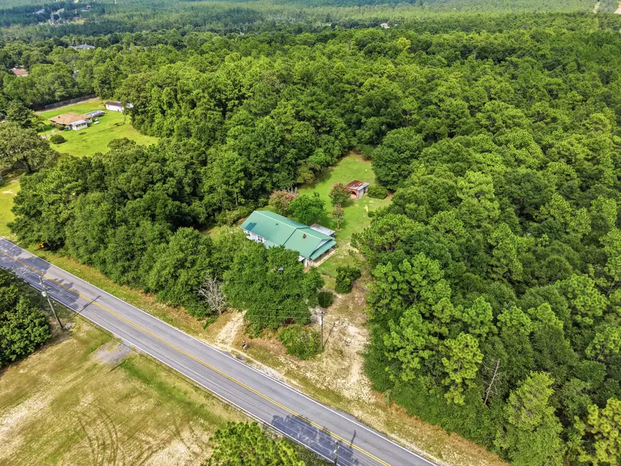 2601 Lake Silver Road, Crestview, FL 32536 - #2