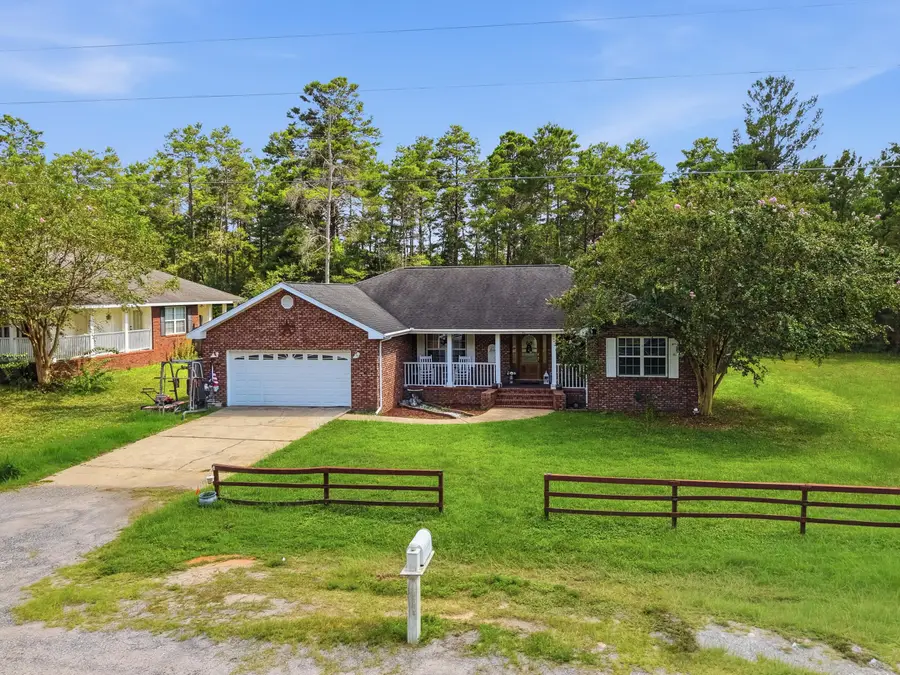 96 E Primrose Avenue, Defuniak Springs, FL 32433 - #2