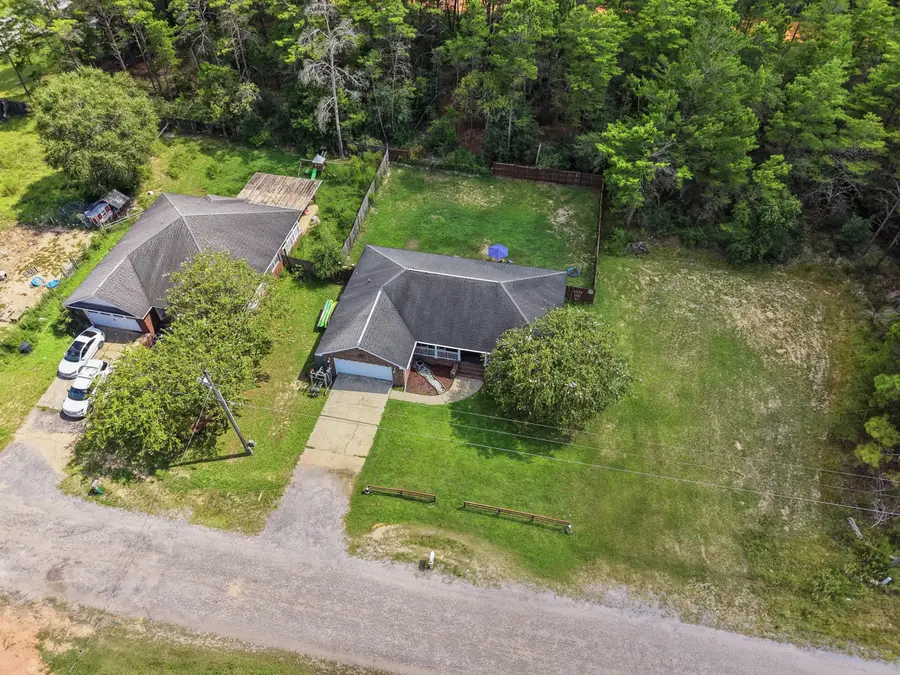 96 E Primrose Avenue, Defuniak Springs, FL 32433 - #3