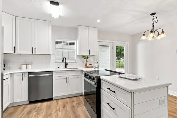 57 12th Street, Shalimar, FL 32579