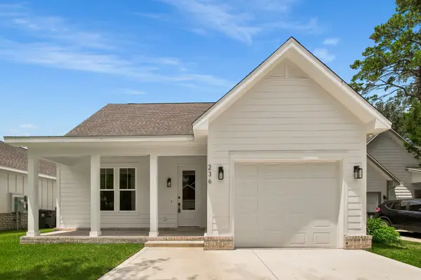 236 N Marsh Landing, Freeport, FL 32439