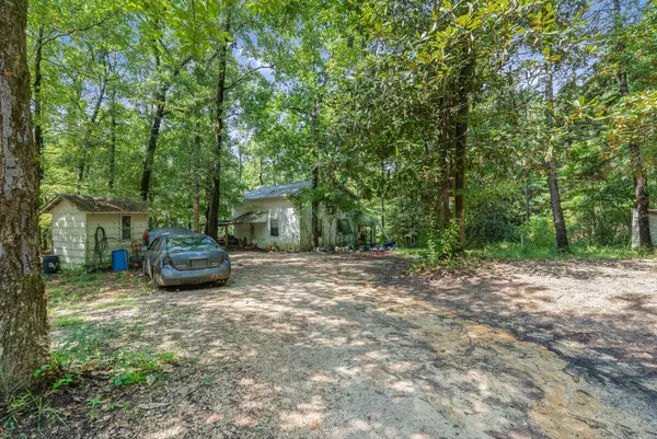 439 Thornton Road, DeFuniak Springs, FL 32435