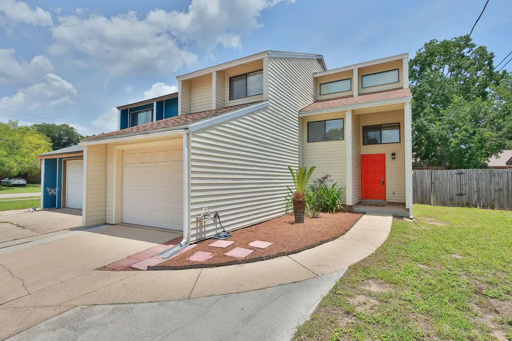 94 5th Street, Shalimar, FL 32579 - #1
